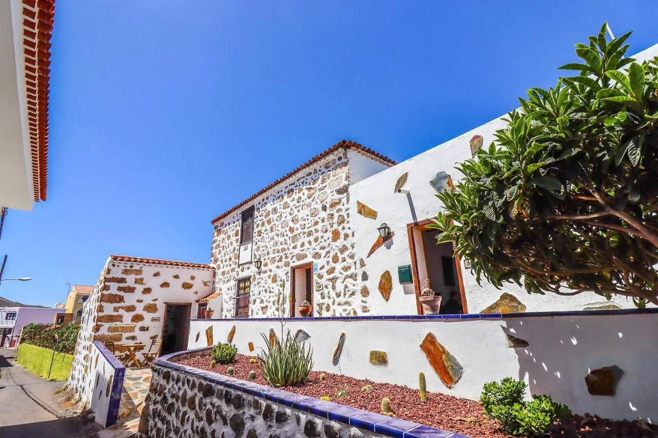 Farm stay Rentaliday Casa Saro Arona  Spain